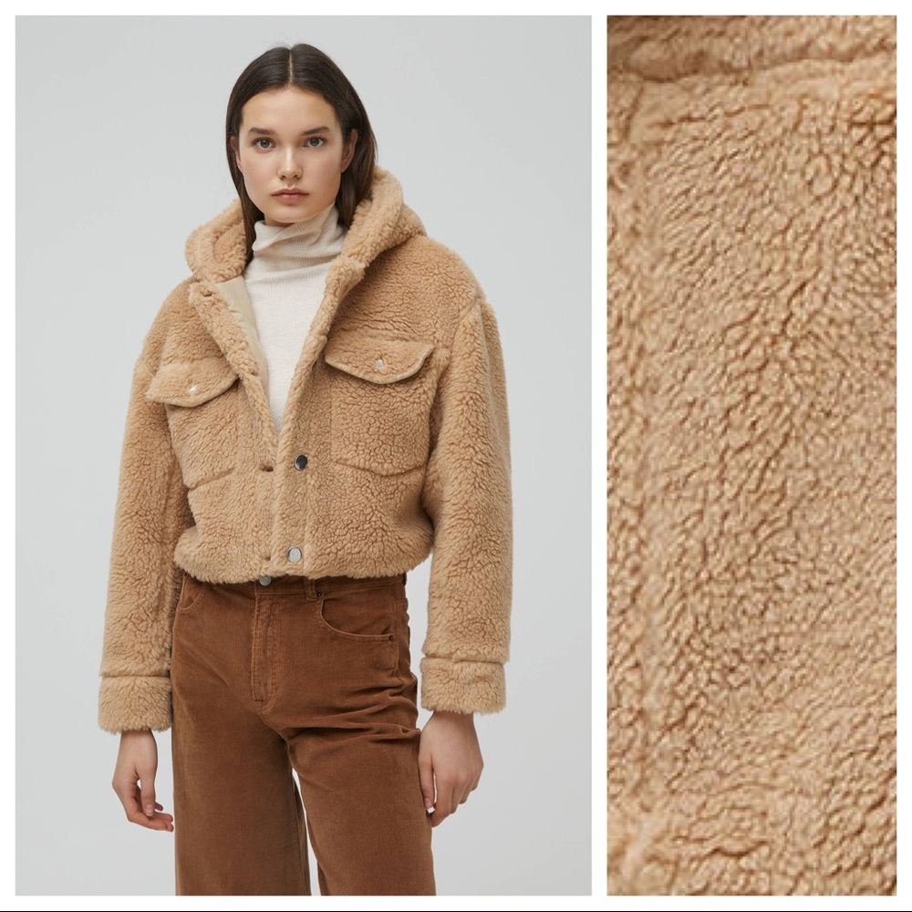 💙4/$20 NWT. Pull&Bear Beige Teddy Cropped Jacket with Hood Size S